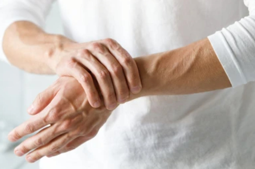 comfrey wrist pain