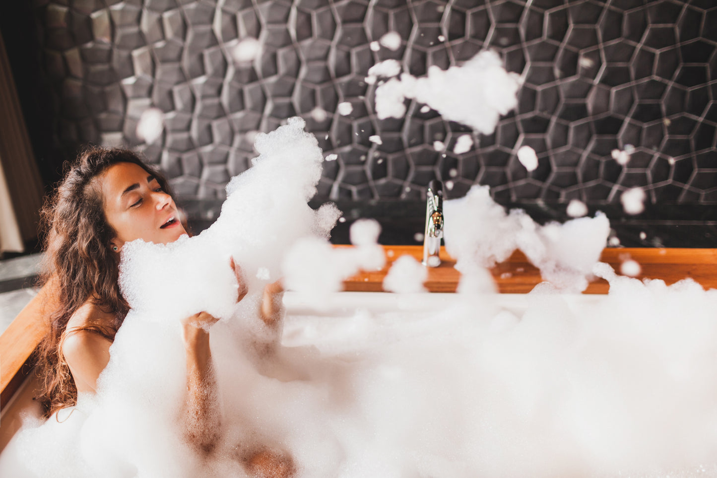 Student’s Gift Bubble Bath – Handmade in Yorkshire – Ylang Ylang – SLS & Parabe