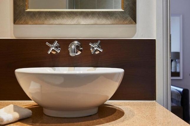 Herbal Shampoo Lemon Geranium Tea Tree 250ml 500ml Vegan Natural Chemical Free - Herbalshire Handmade Herbal Products