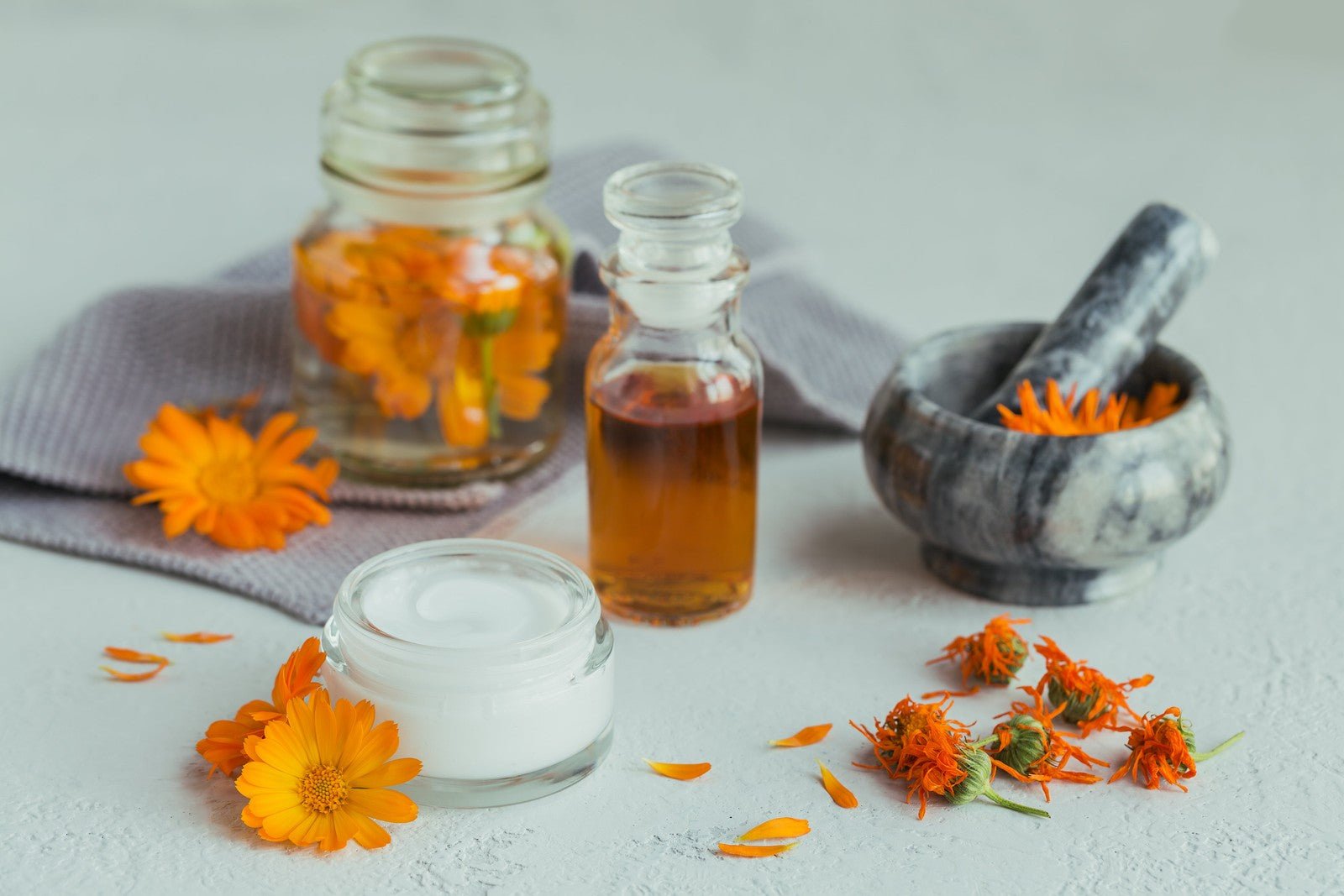 Herbalshire Premium Arnica Ointment & Oil - Natural Relief for Bruising & Swell - Herbalshire Handmade Herbal Products