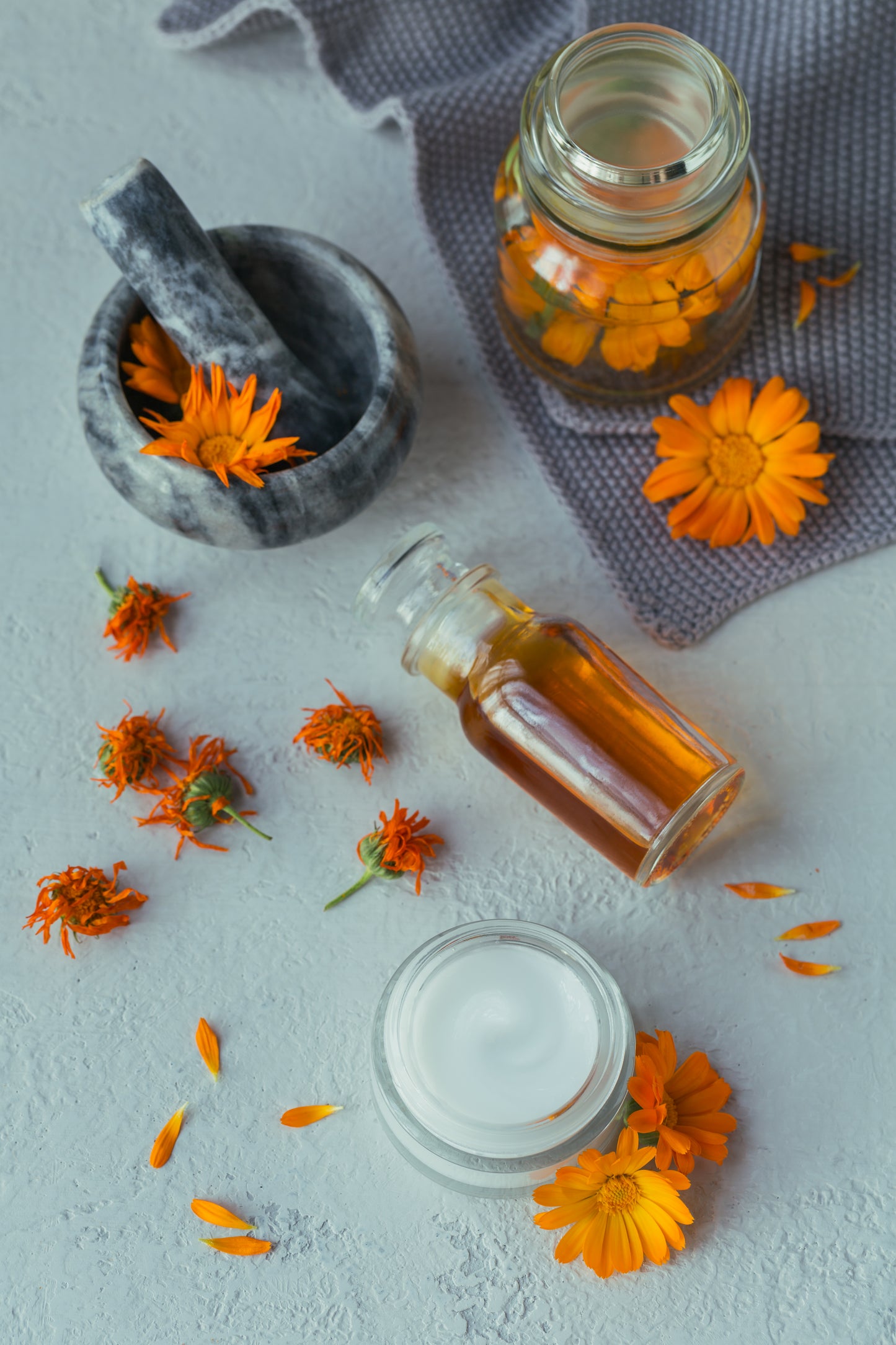 Herbalshire Premium Arnica Ointment & Oil - Natural Relief for Bruising & Swell