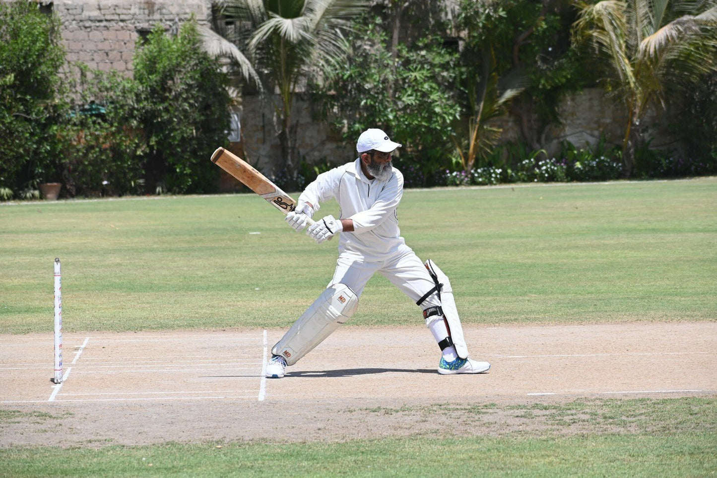 Natural Herbal Muscle Rub Cricketer Cricket Gifts Ideas Themed Cricket Gift 60ml - Herbalshire Handmade Herbal Products