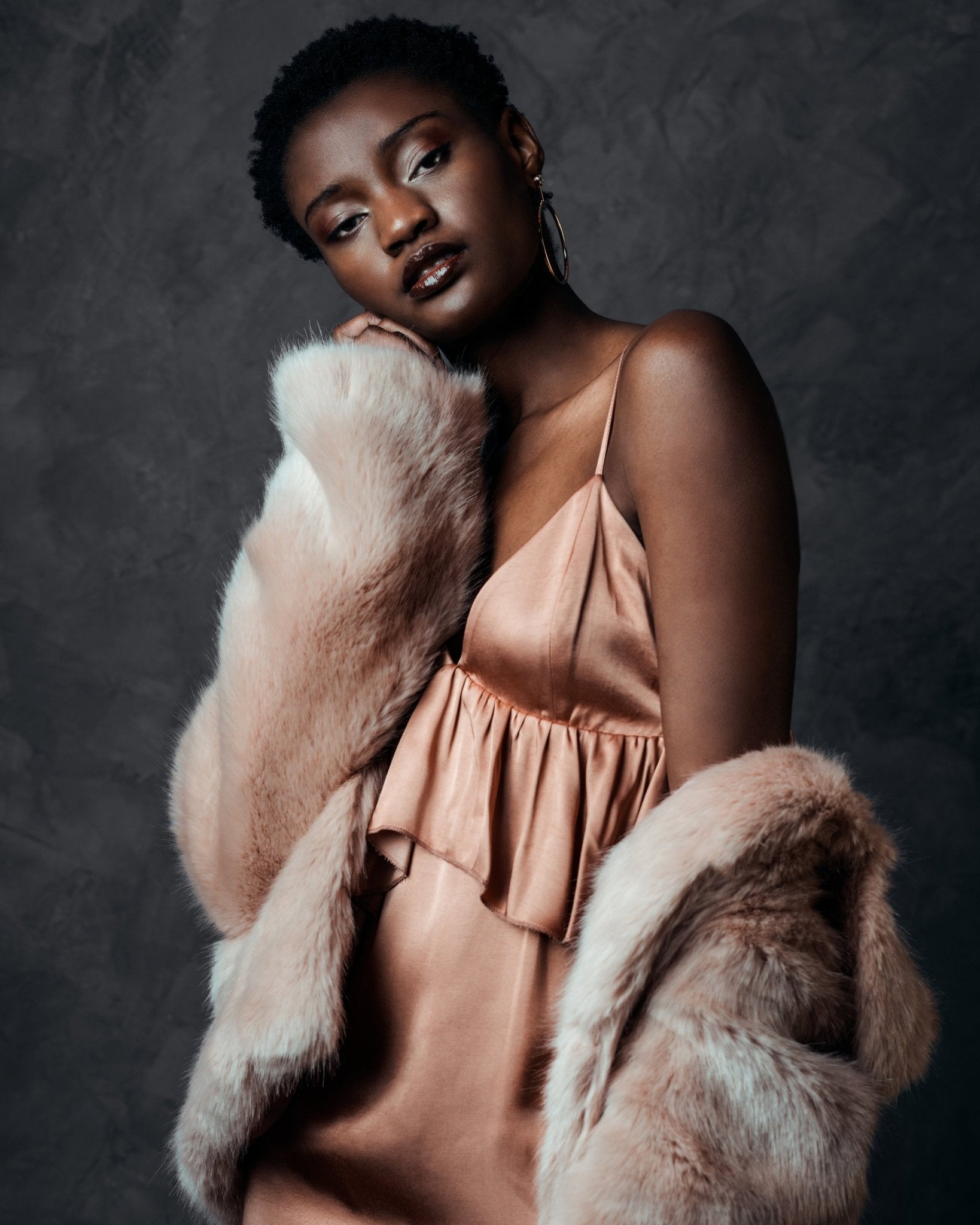 Noir & Gold™ Velvet Embrace - Herbalshire Handmade Herbal Products