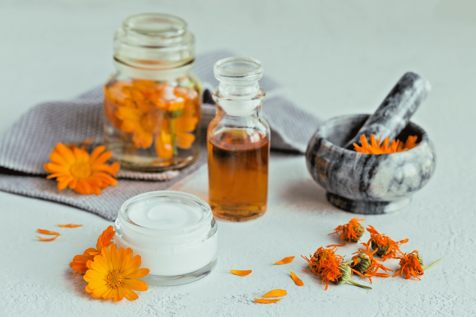 The One I Love Gift Bubble Bath – Handmade with Pure Essential Oils – 250ml - Herbalshire Handmade Herbal Products