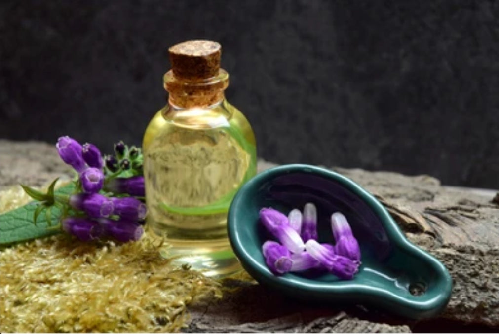 Handmade Pure Comfrey Infused Oil - Natural Relief for Arthritis, Fractures & Skin Care - Herbalshire Herbal Products